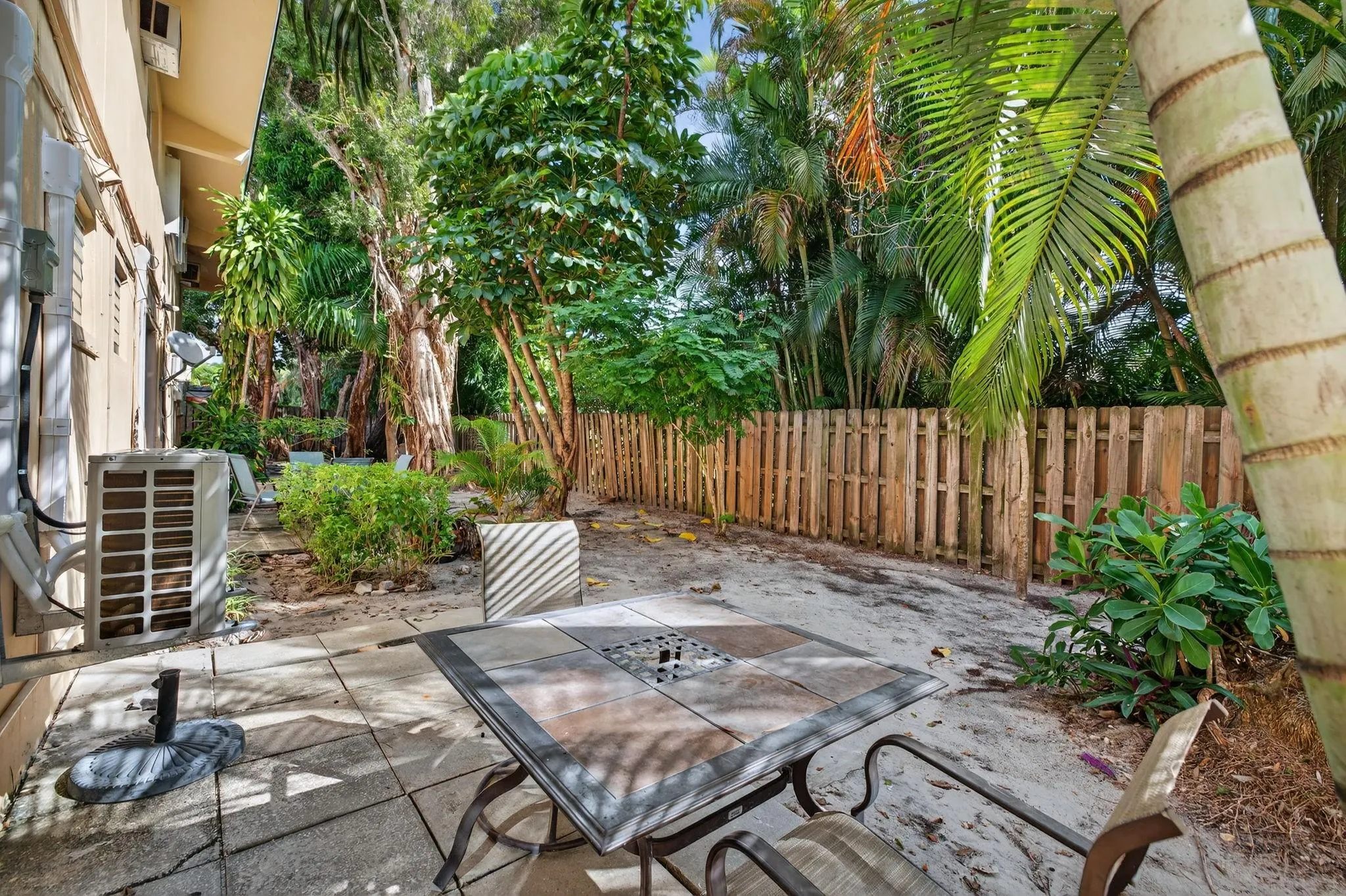 2624 NE 30th Pl, #104B