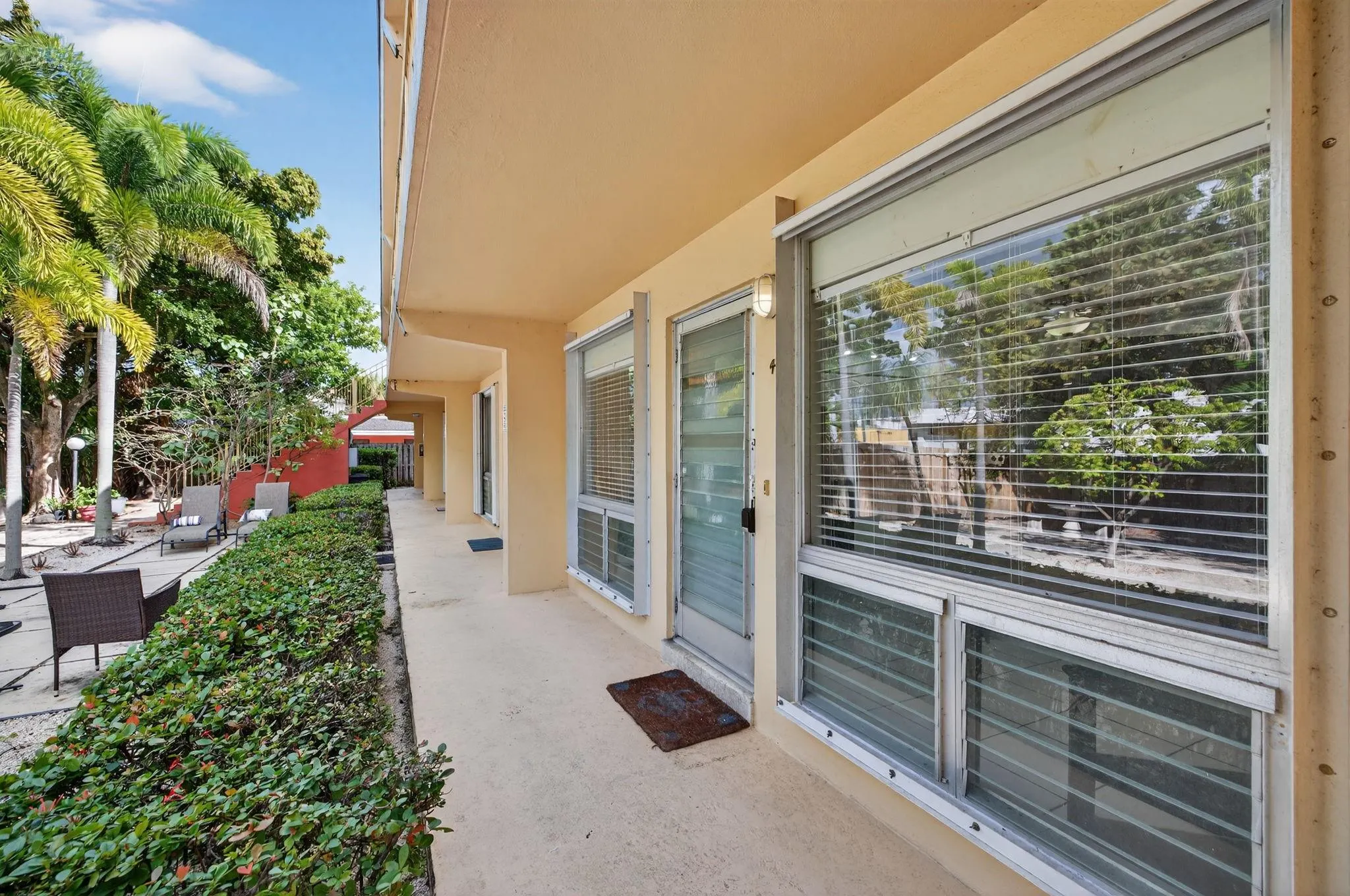 2624 NE 30th Pl, #104B