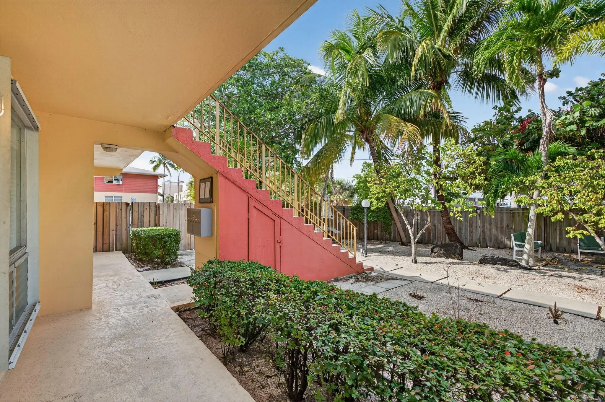 2624 NE 30th Pl, #104B