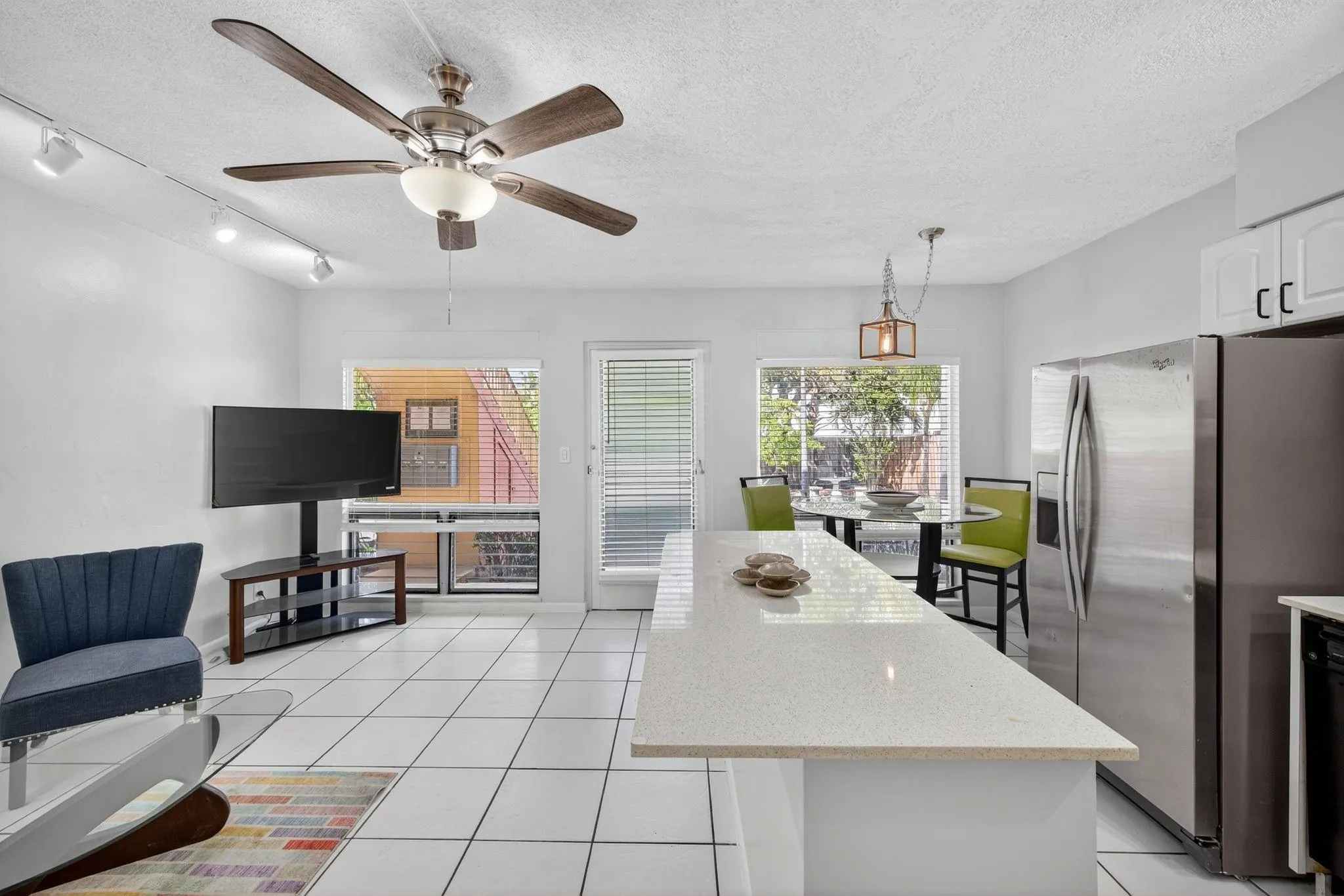 2624 NE 30th Pl, #104B