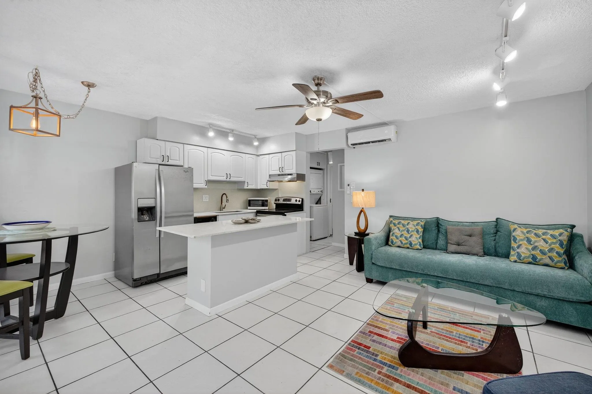 2624 NE 30th Pl, #104B