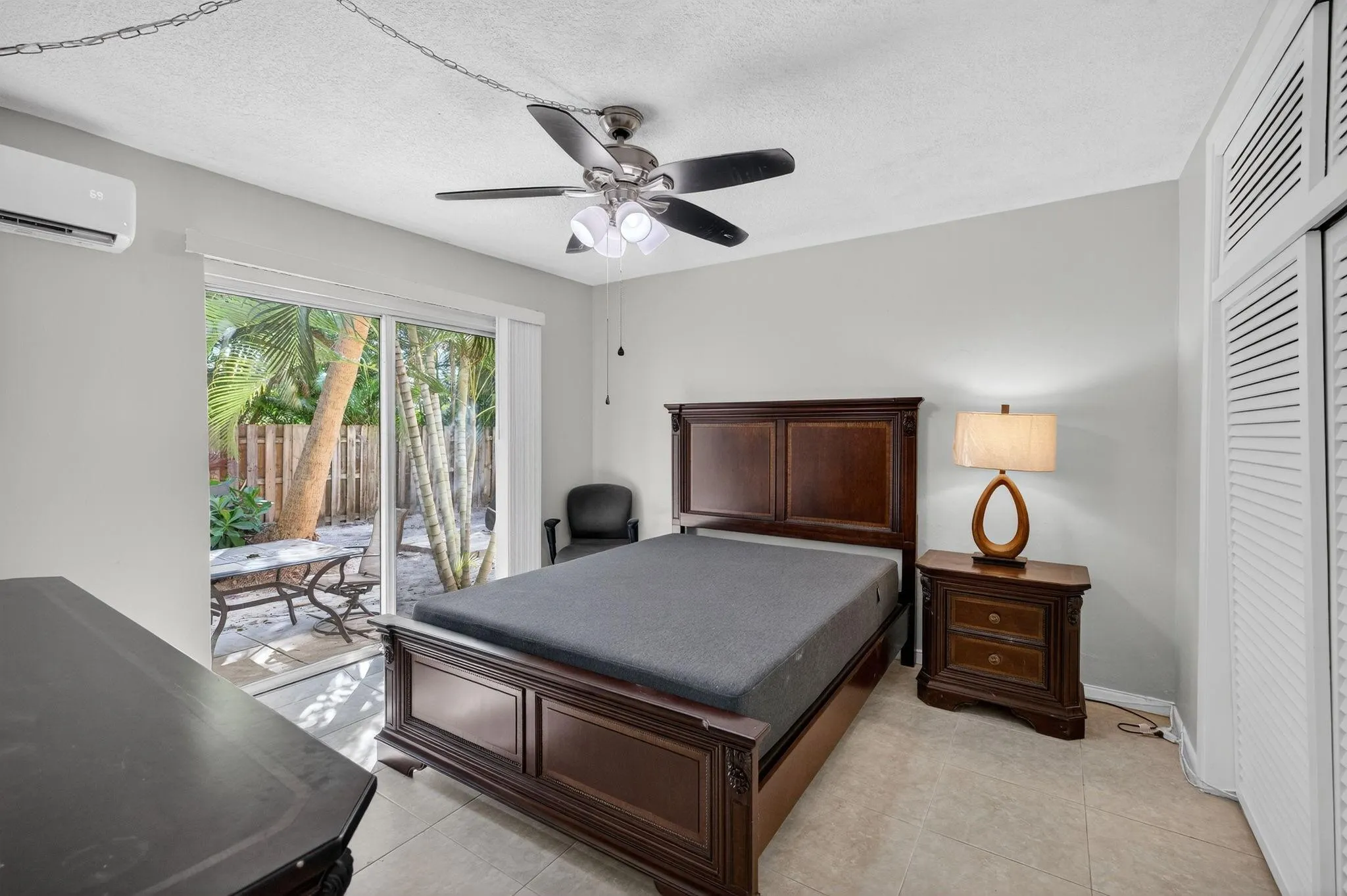 2624 NE 30th Pl, #104B