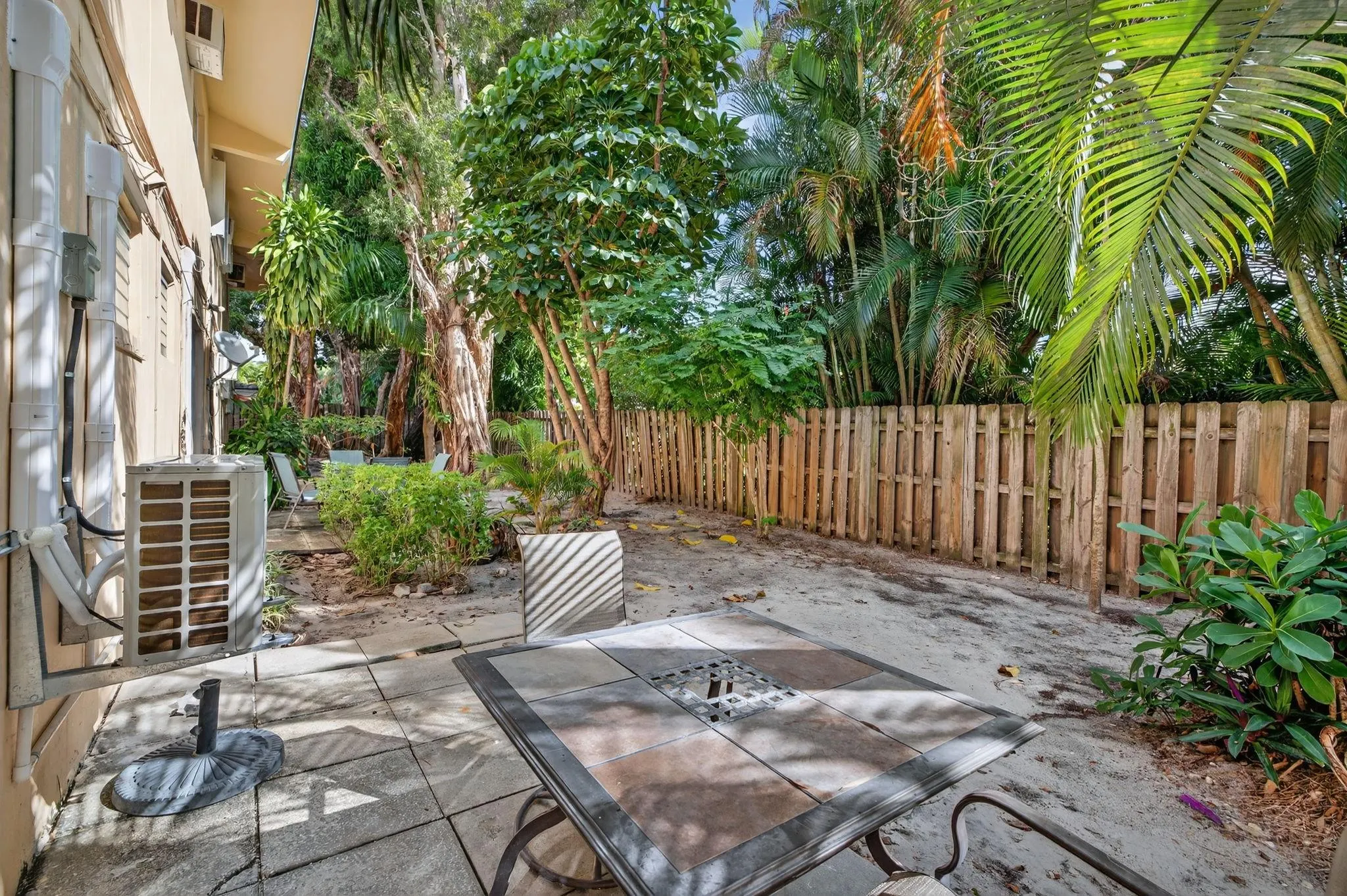 2624 NE 30th Pl, #104B