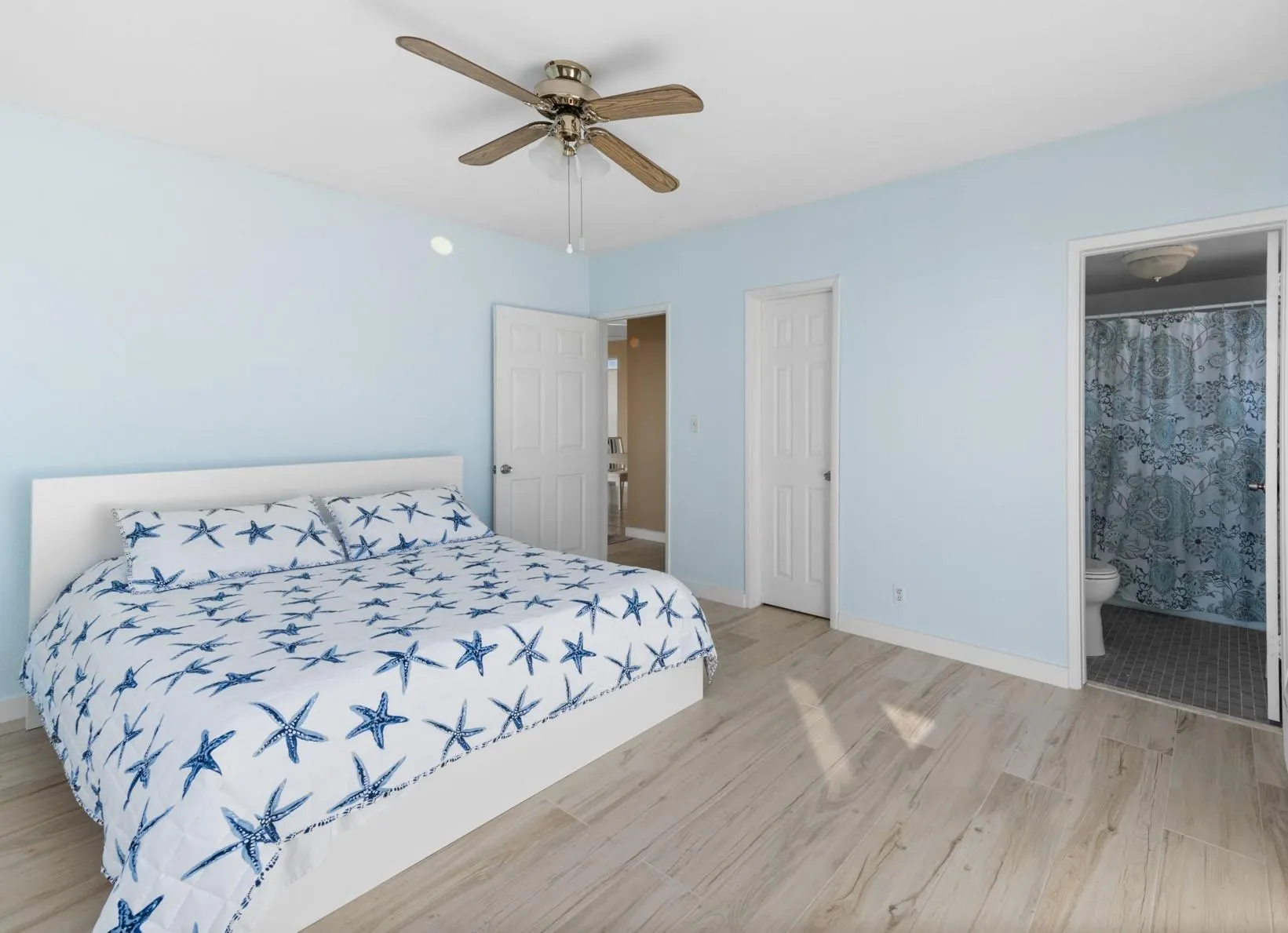 1900 S Ocean Dr, #712