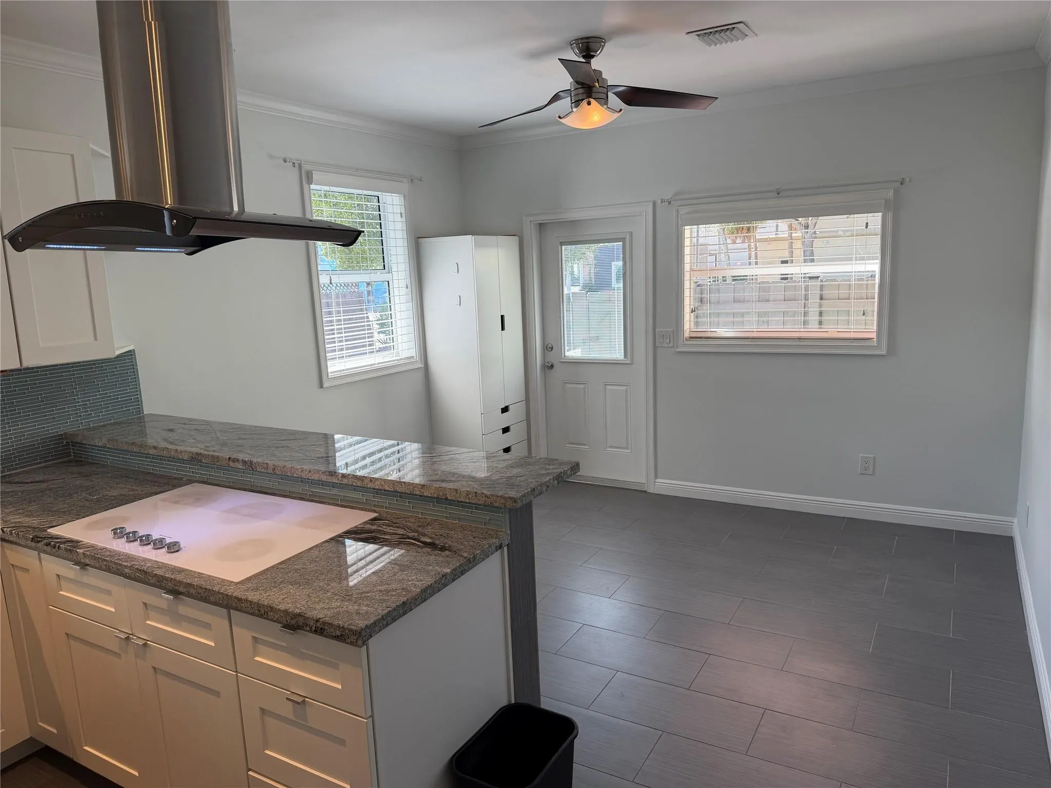 738 NE 3rd Ave, #Front