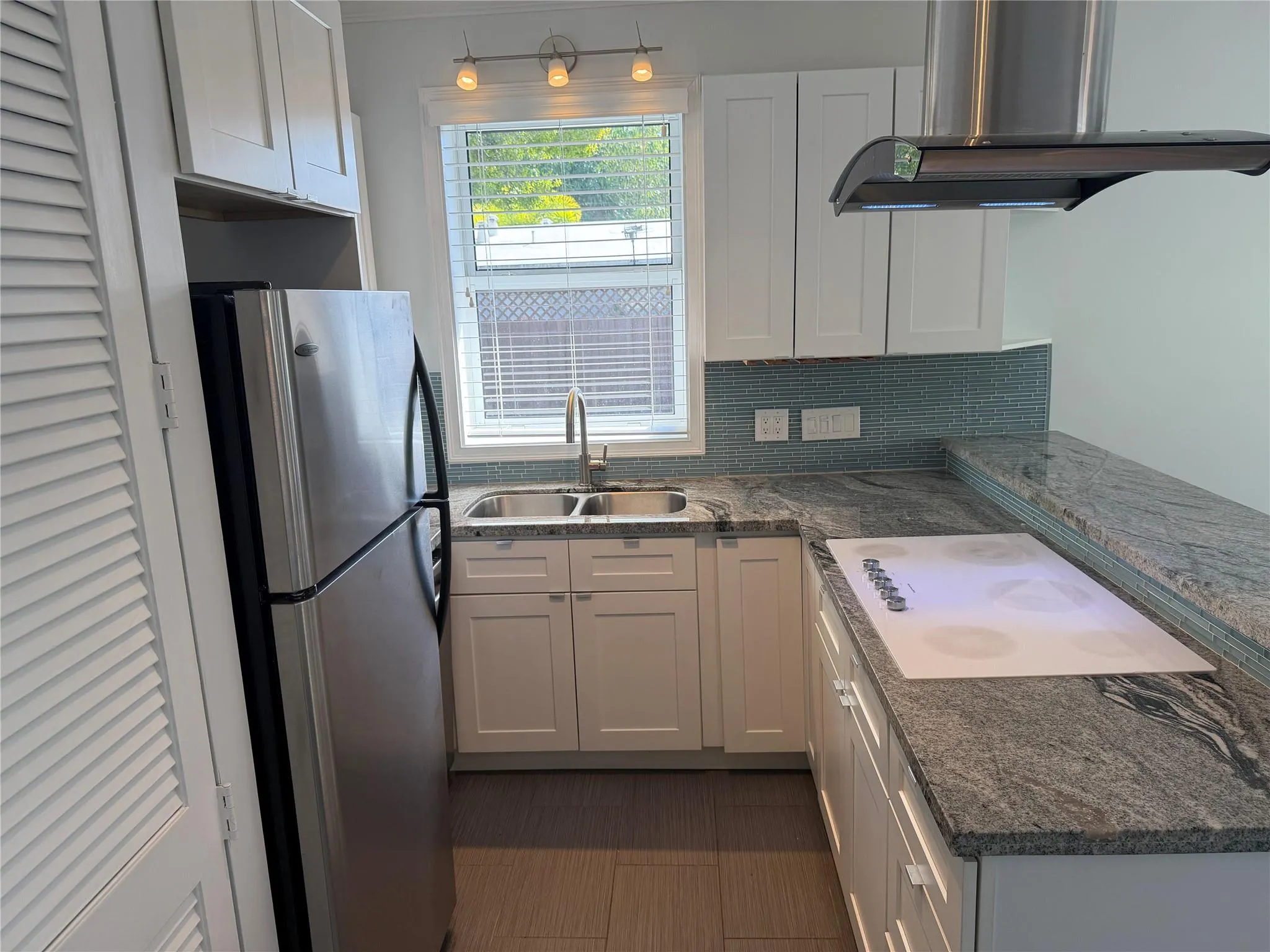 738 NE 3rd Ave, #Front