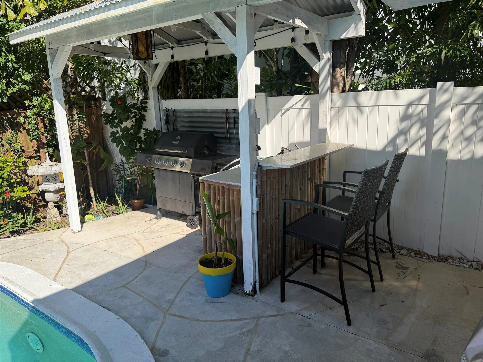 738 NE 3rd Ave, #Front