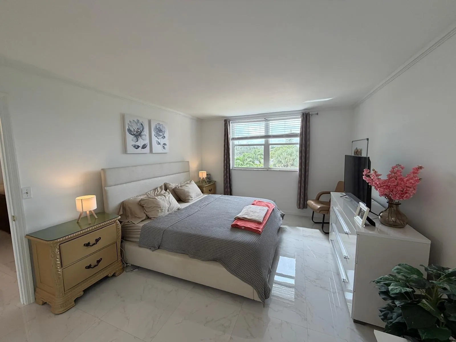 2901 NW 46th Ave, #305