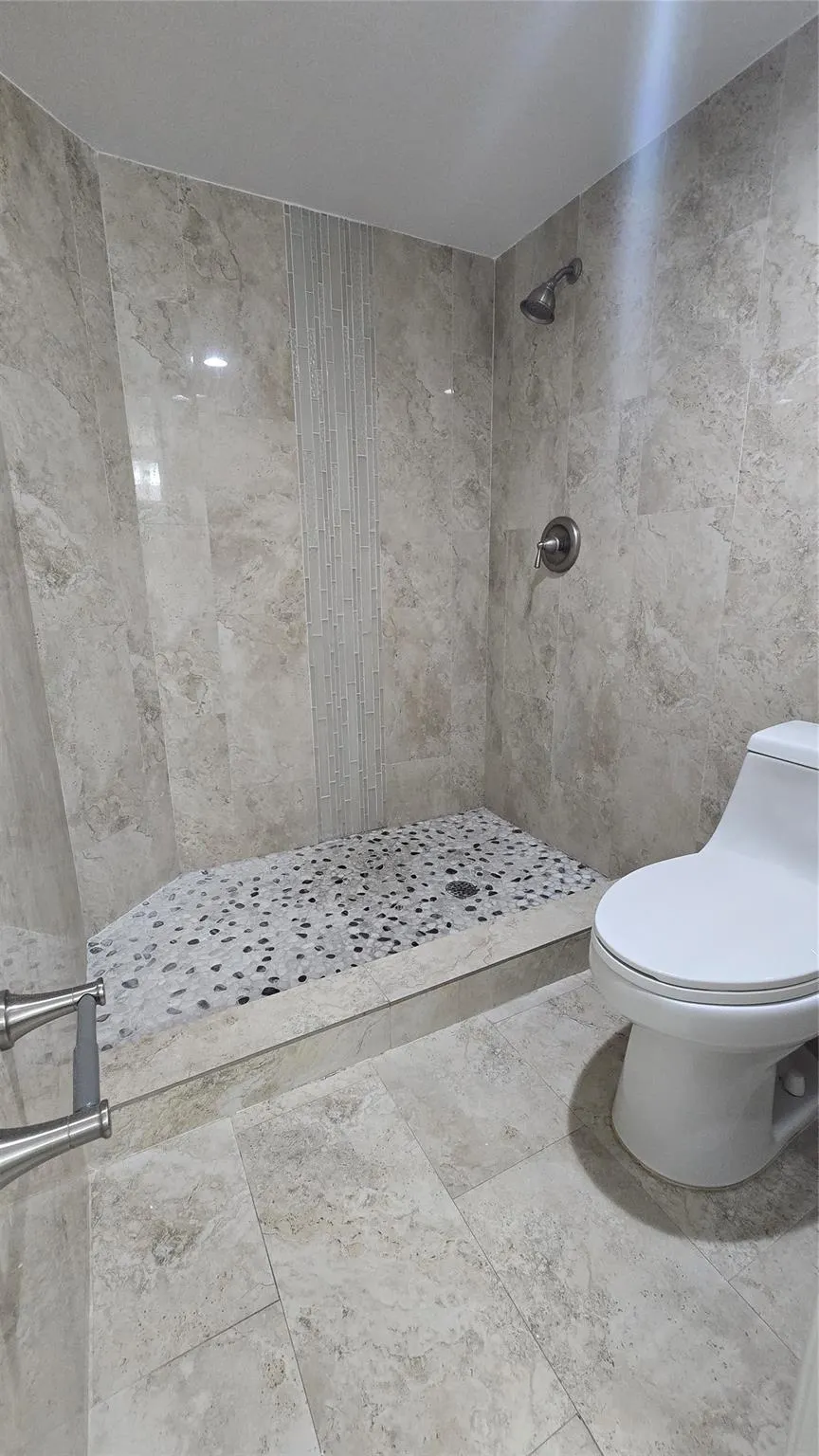 2815 N Course Dr, #201