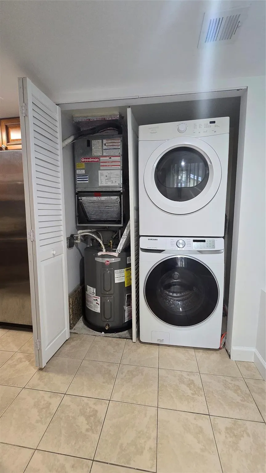 2815 N Course Dr, #201