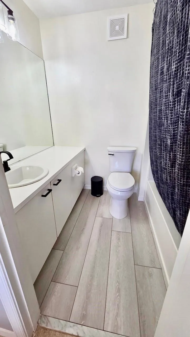 5400 JUBILEE WAY, #205