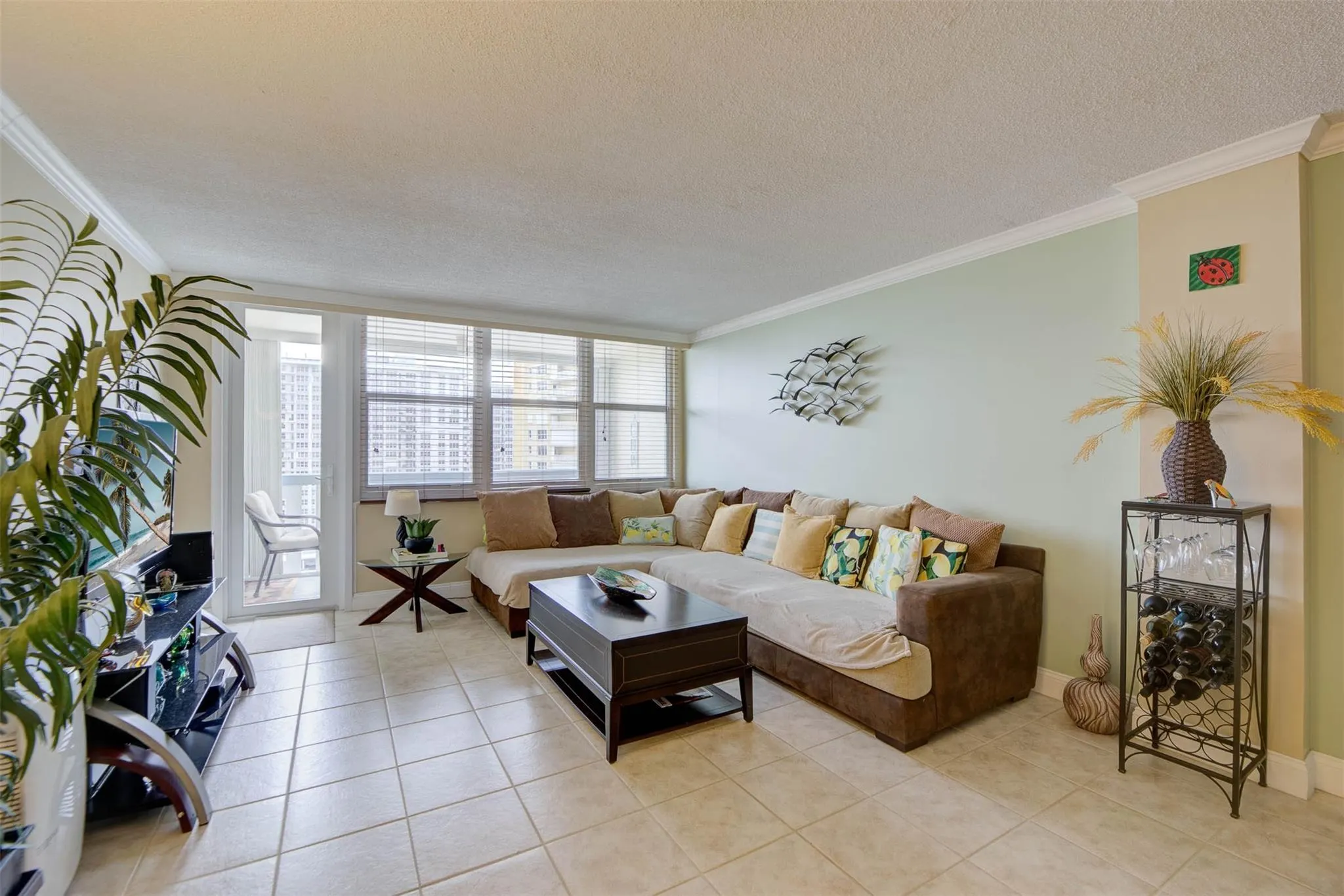 305 N Pompano Beach Blvd, #1003