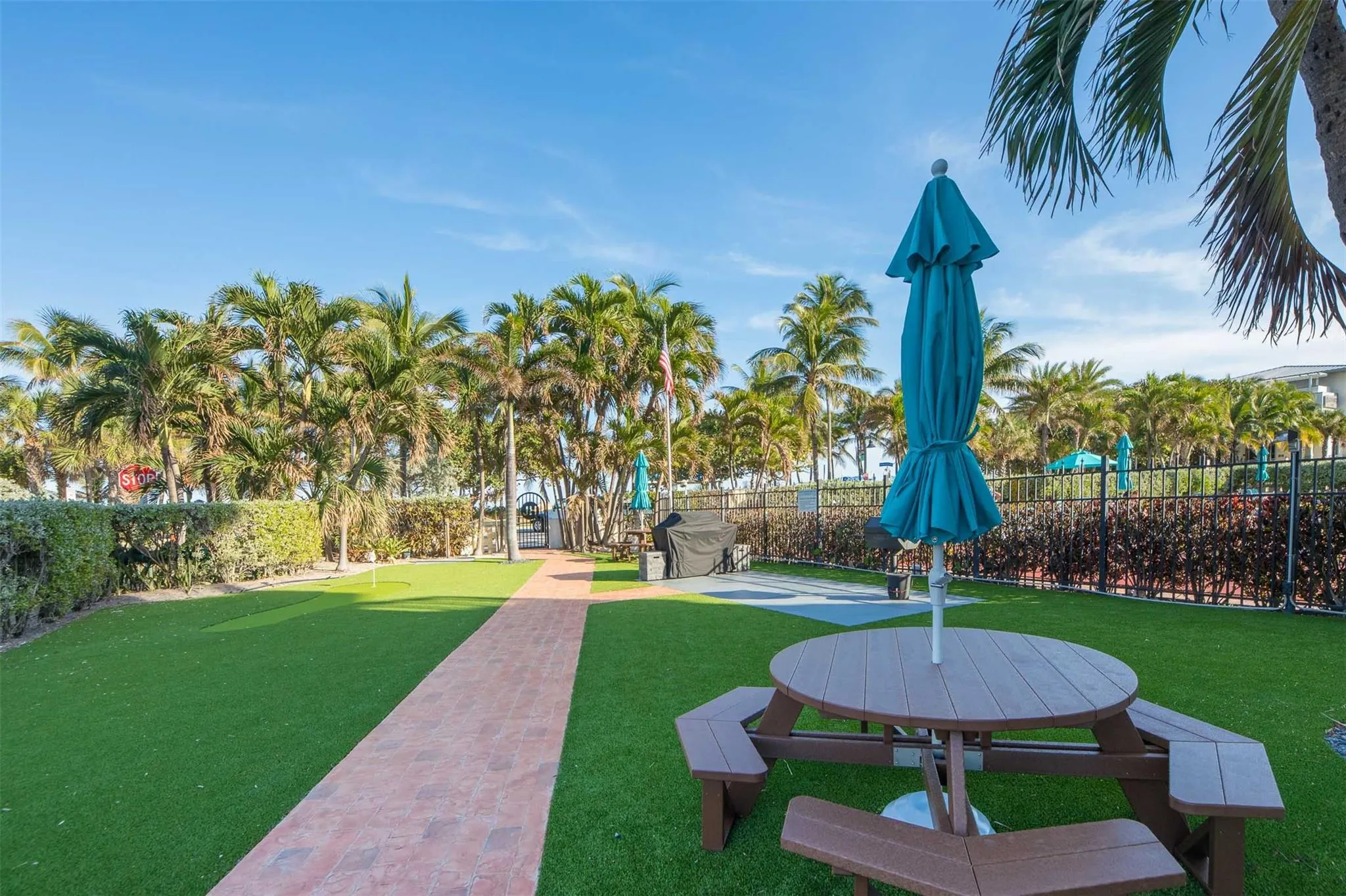 305 N Pompano Beach Blvd, #1003