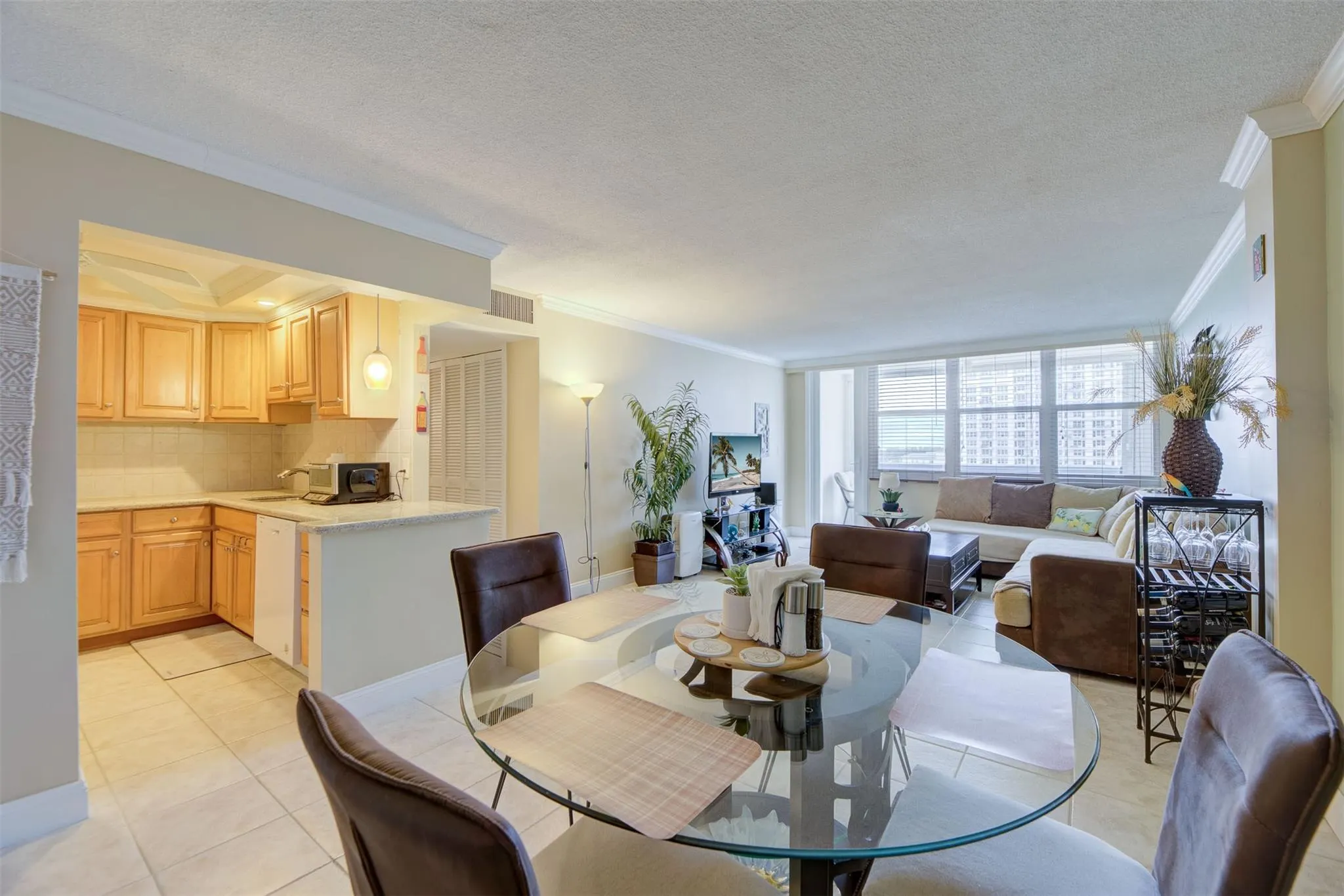 305 N Pompano Beach Blvd, #1003