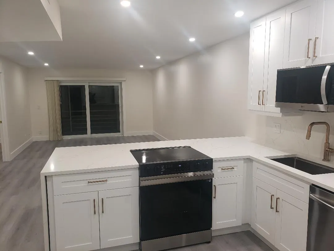 829 Camino Rd, #2050