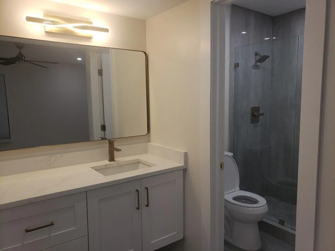 829 Camino Rd, #2050