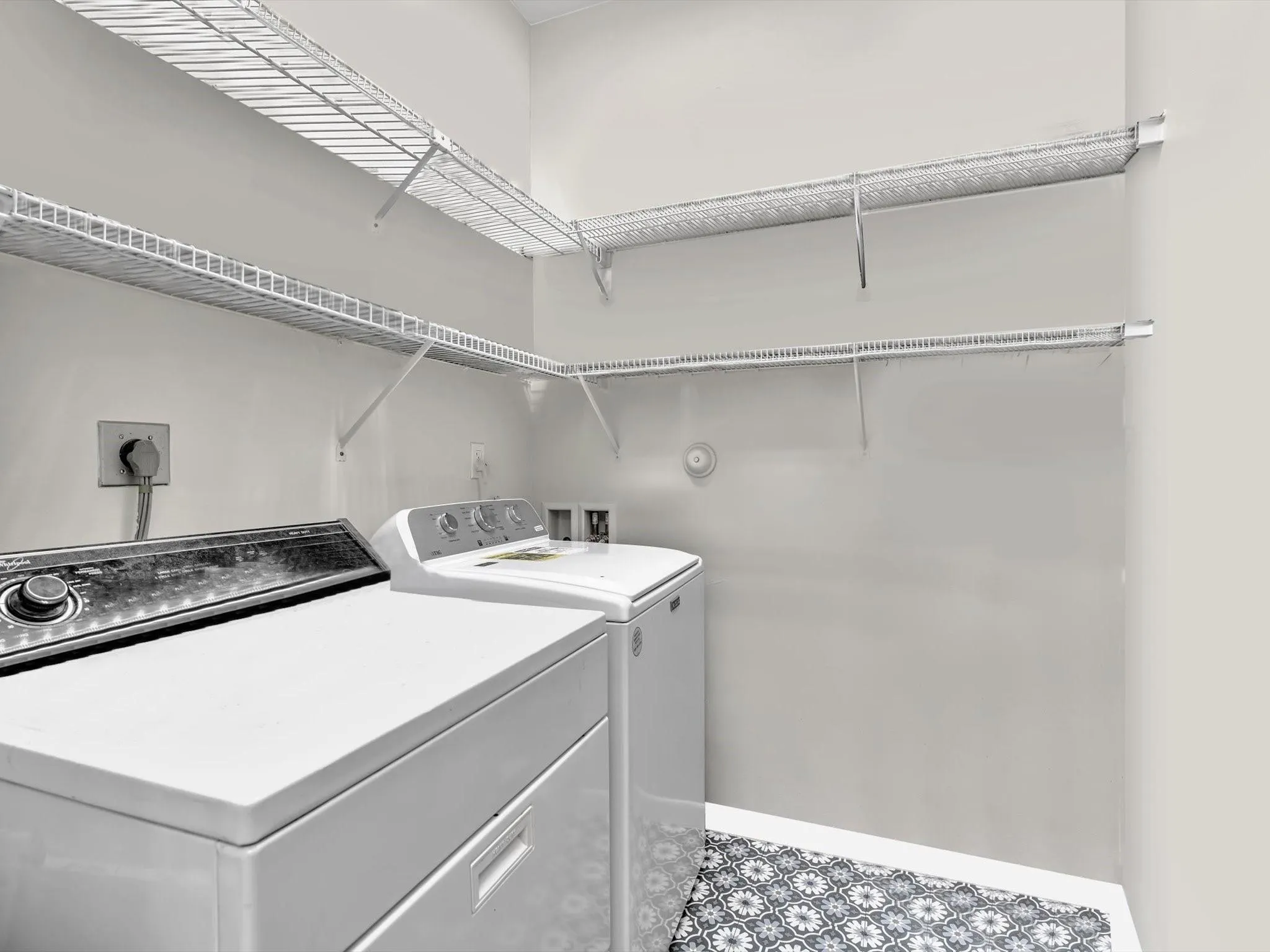 7701 Mansfield Hollow Rd