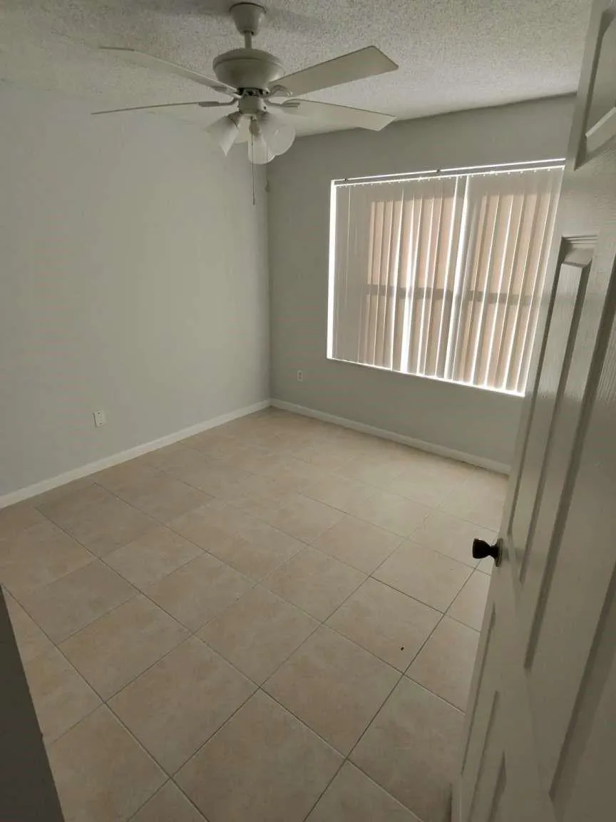 5560 NW 61st St, #707