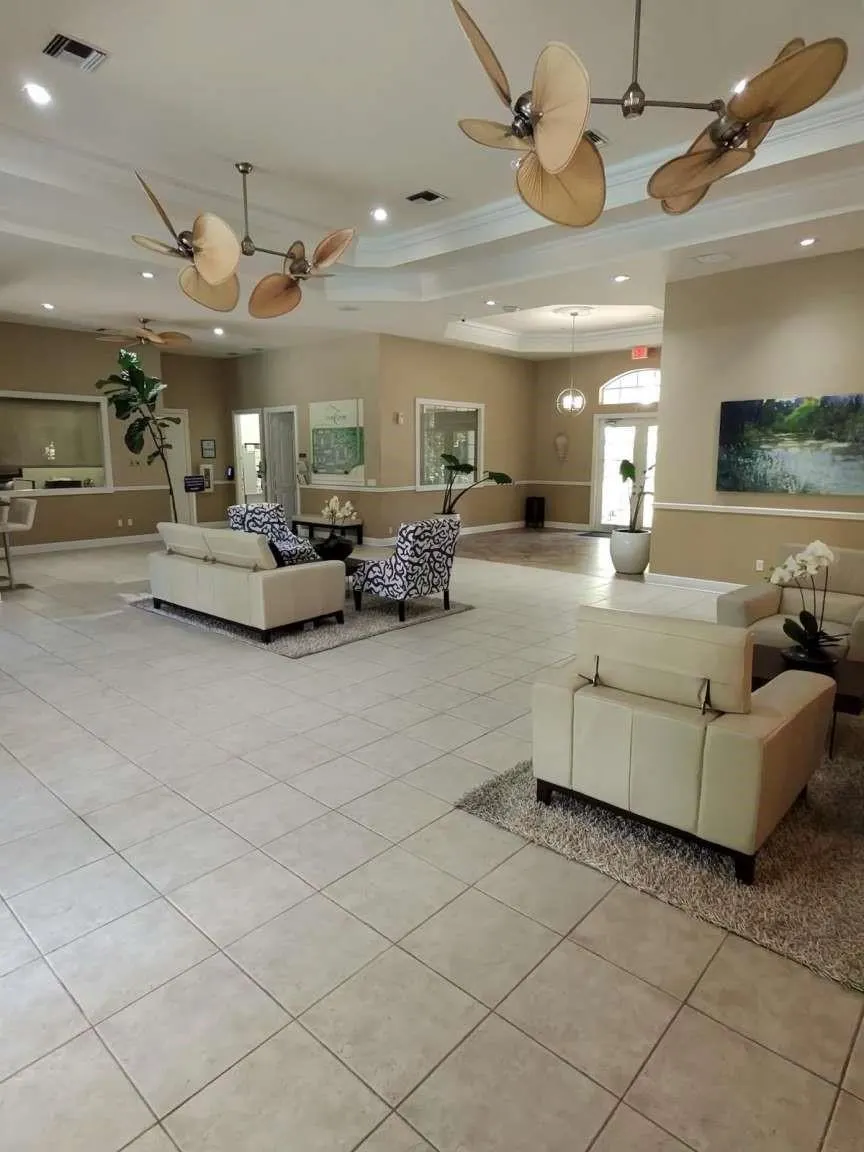 5560 NW 61st St, #707