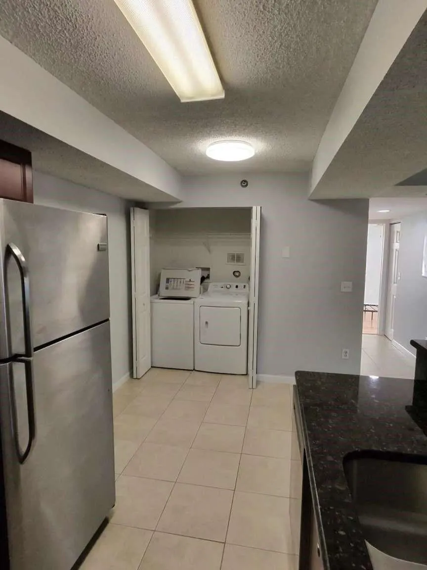 5560 NW 61st St, #707