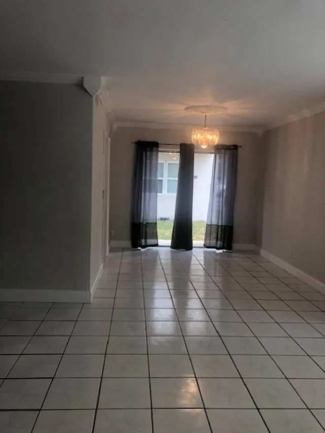 5317 NW 18th St, #2B