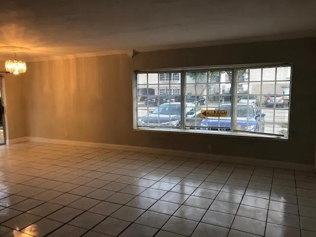 5317 NW 18th St, #2B