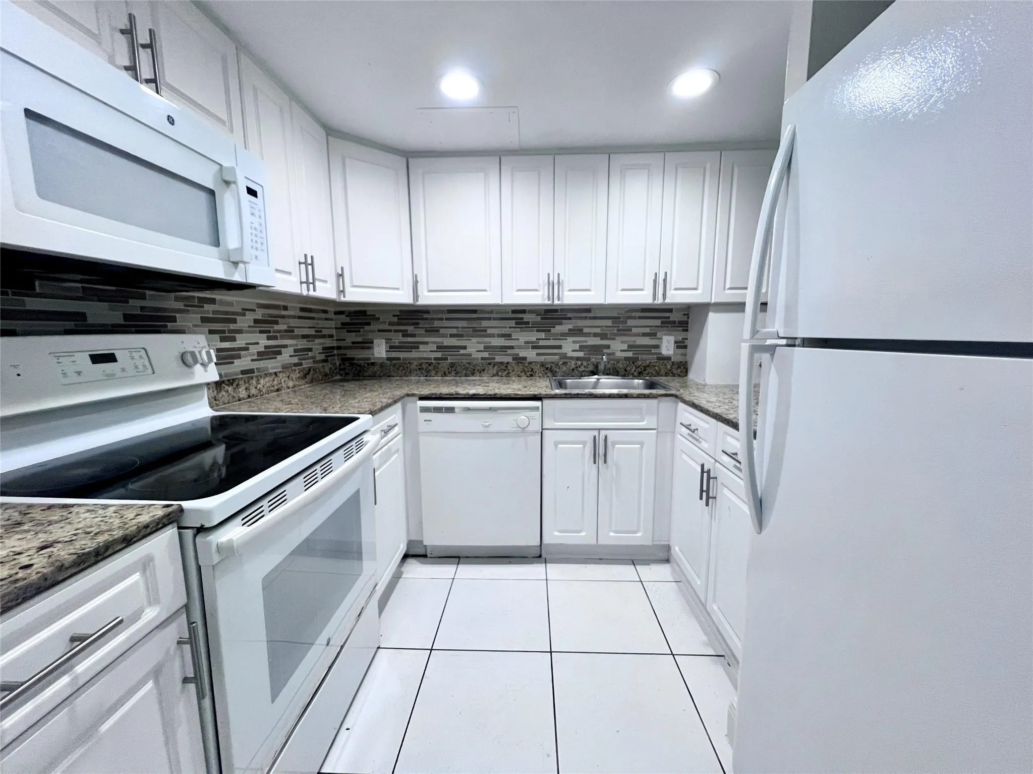 2580 NW 56th Ave, #700-420