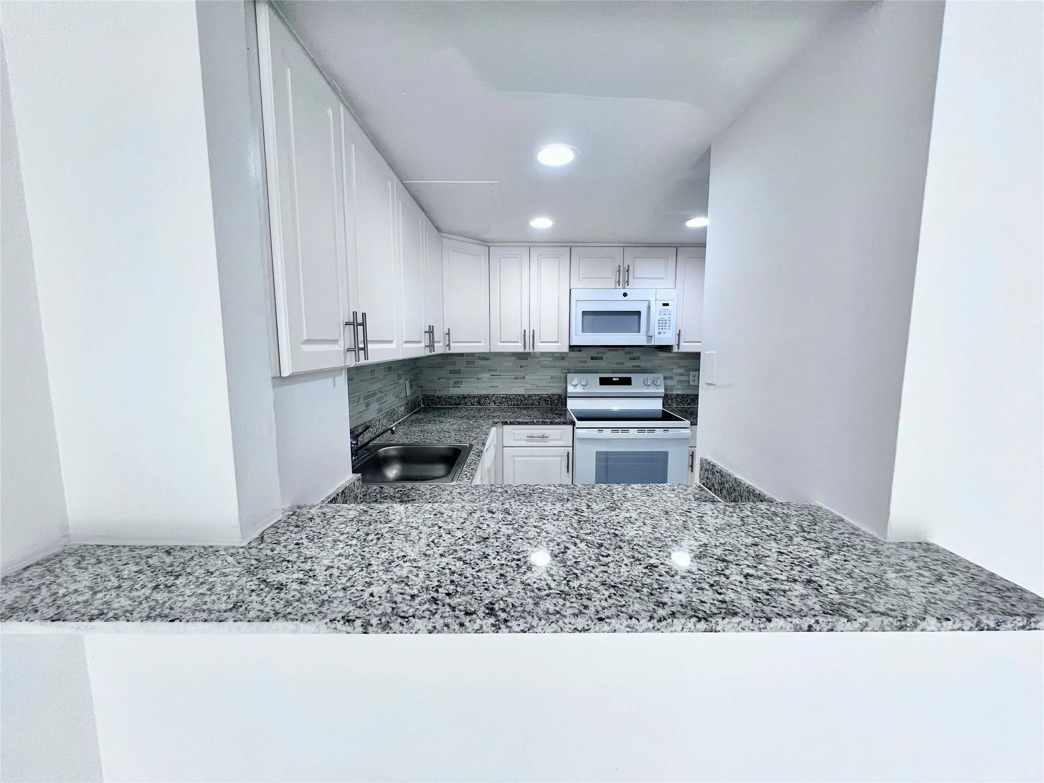 2580 NW 56th Ave, #600-404