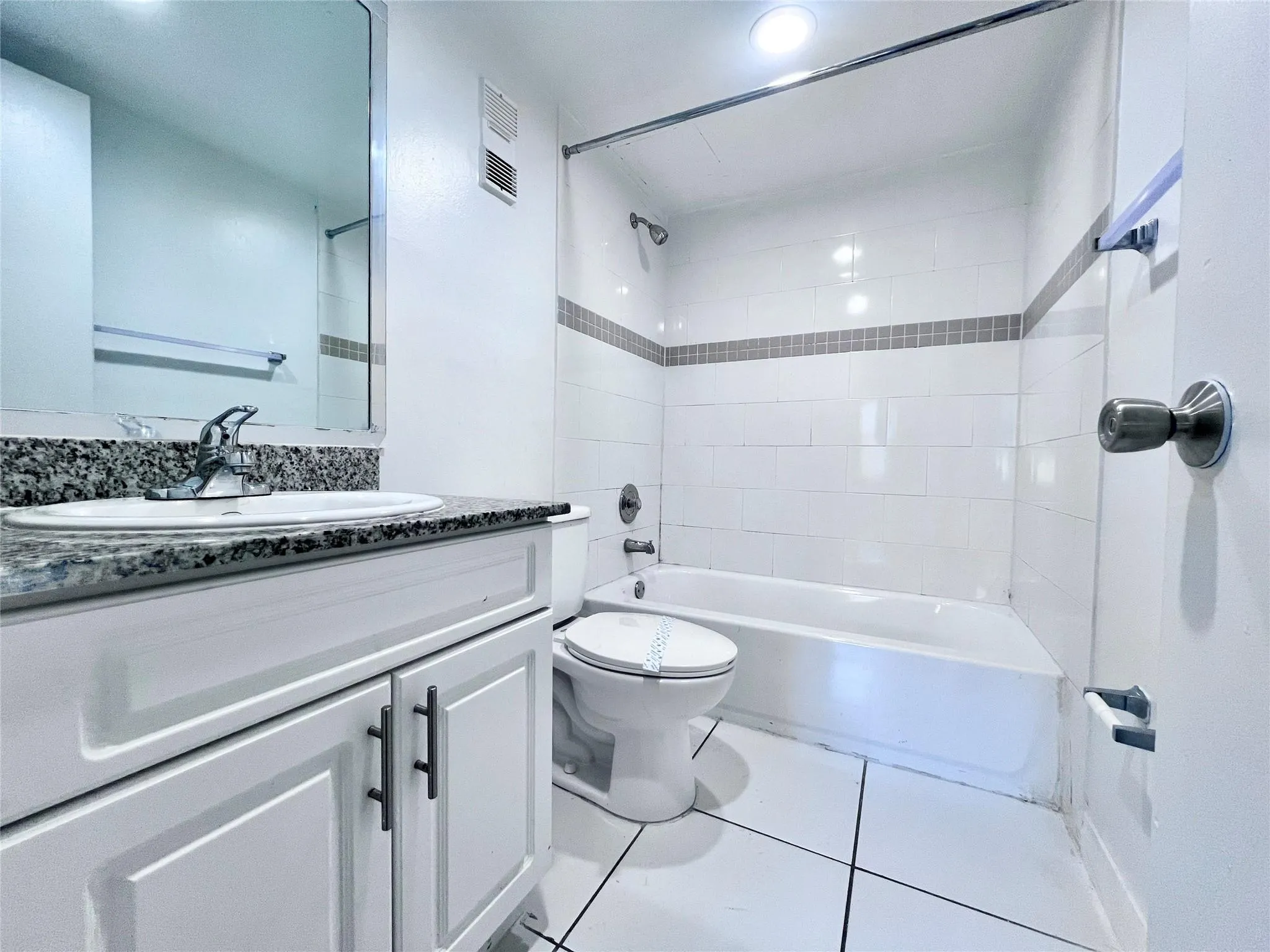 2580 NW 56th Ave, #600-404