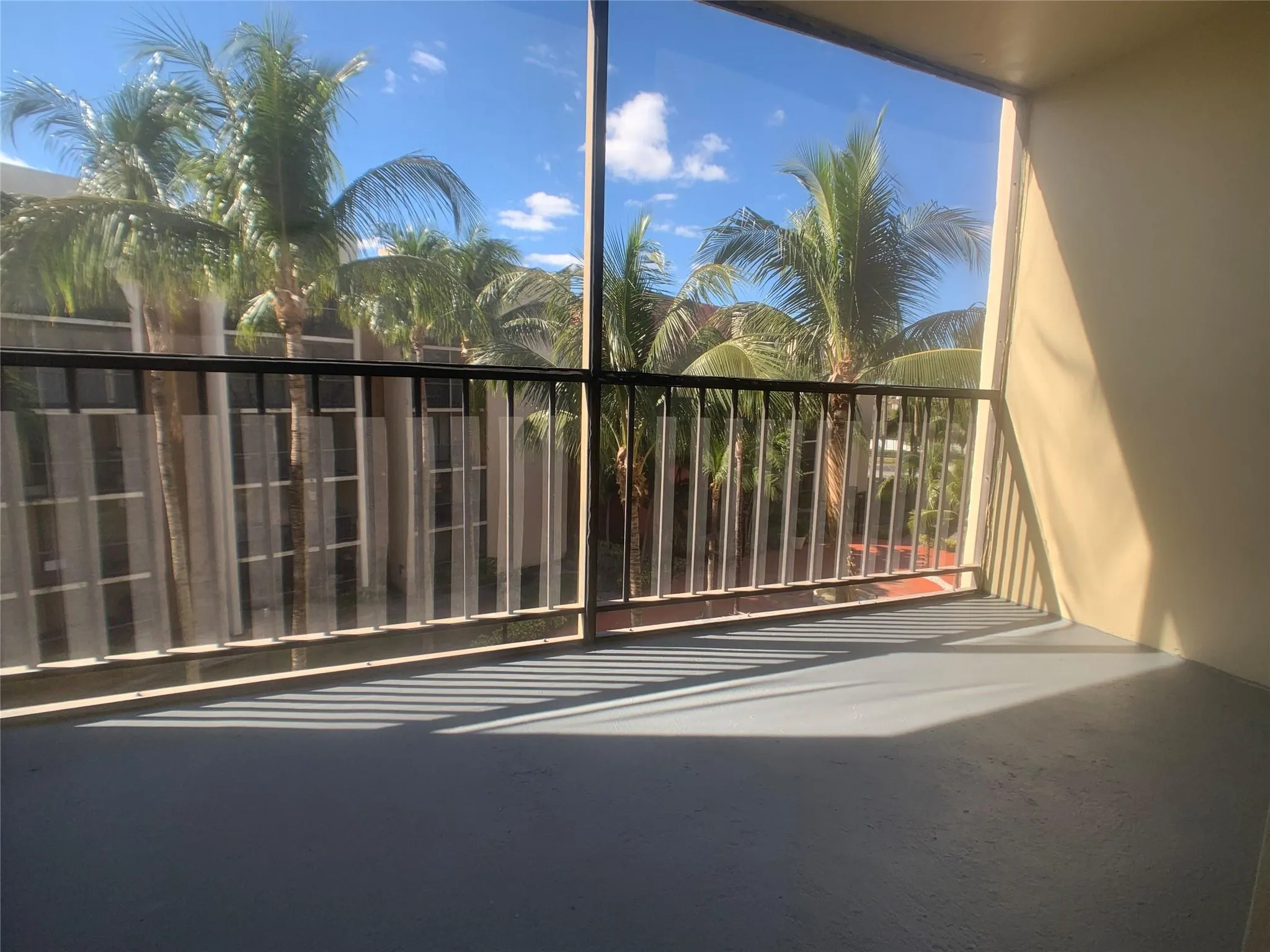 2580 NW 56th Ave, #600-404