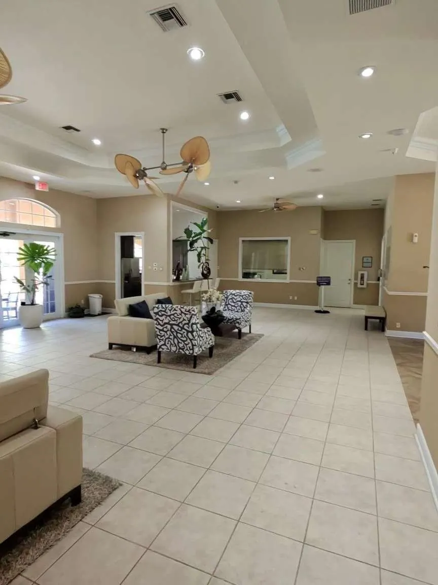 5560 NW 61st St, #707