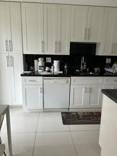 3590 Blue Lake Dr, #305