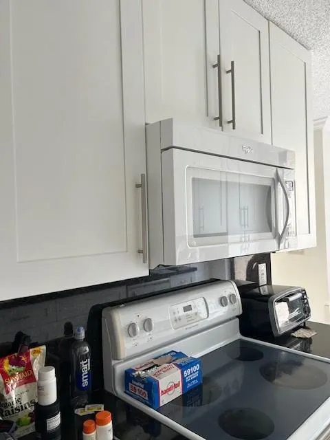 3590 Blue Lake Dr, #305