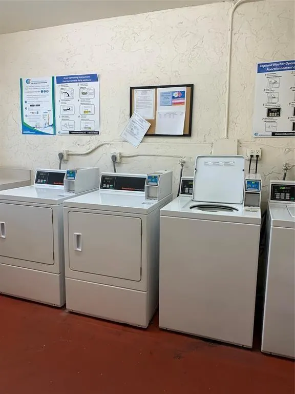 259 S Cypress Rd, #548