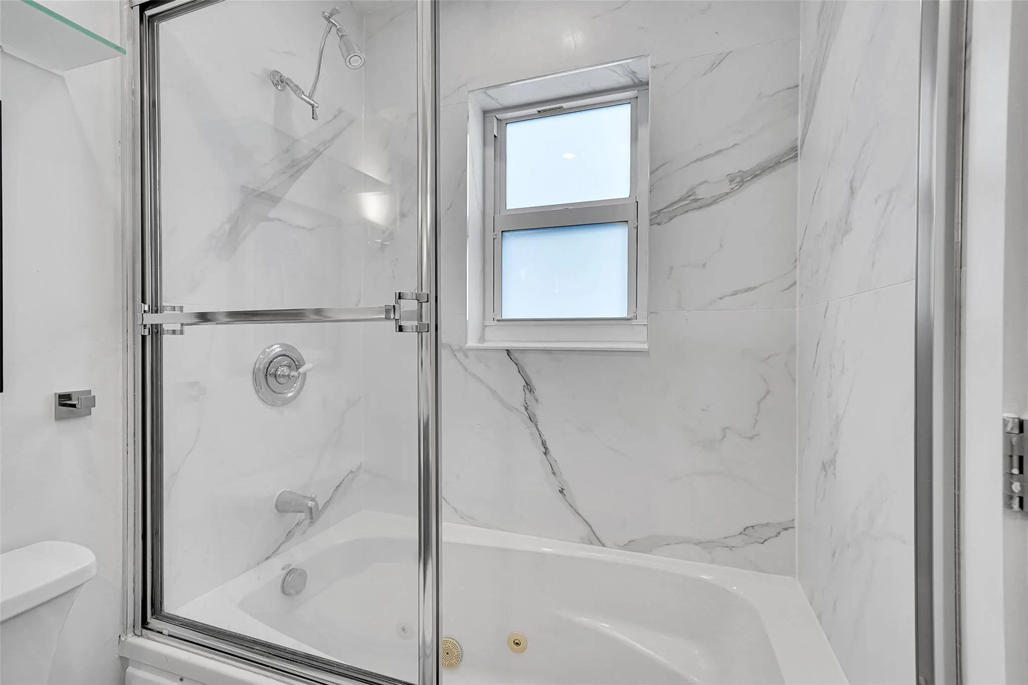 2860 NE 14th Street Cswy, #D401