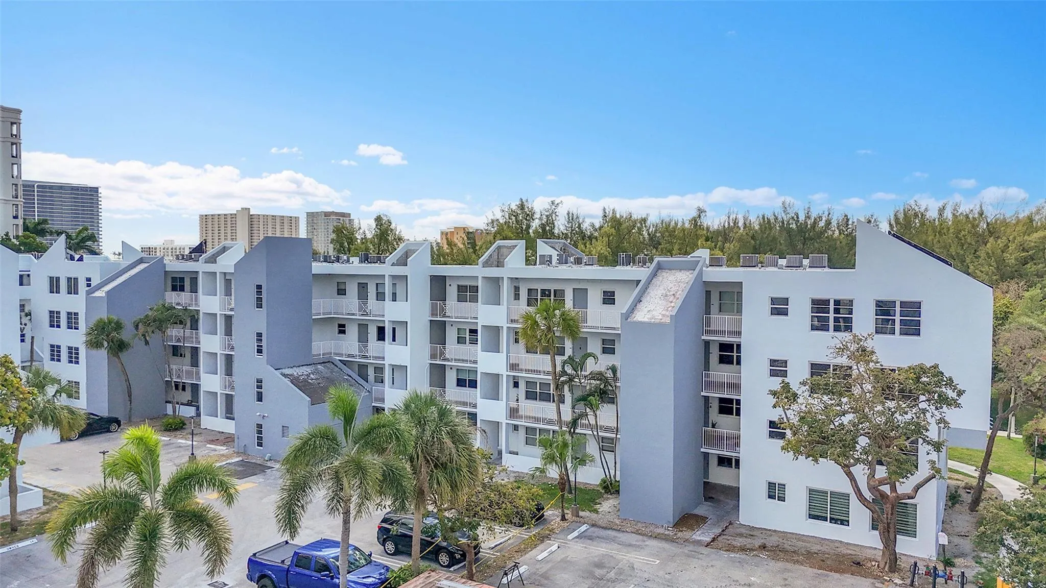 2860 NE 14th Street Cswy, #D401