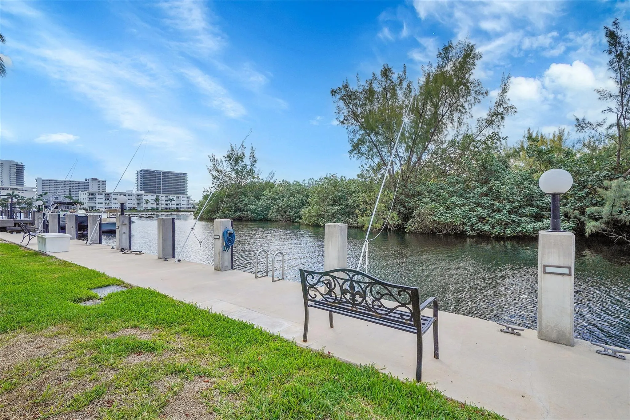 2860 NE 14th Street Cswy, #D401