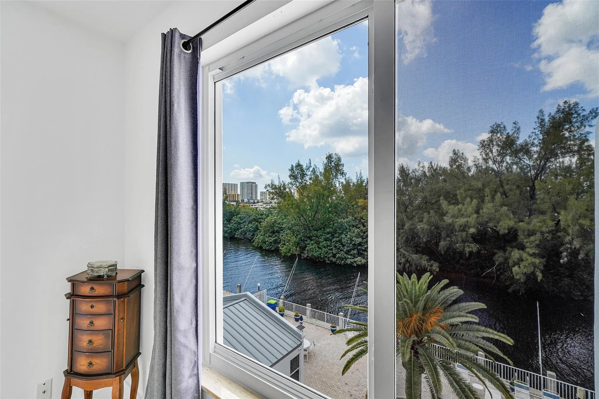 2860 NE 14th Street Cswy, #D401