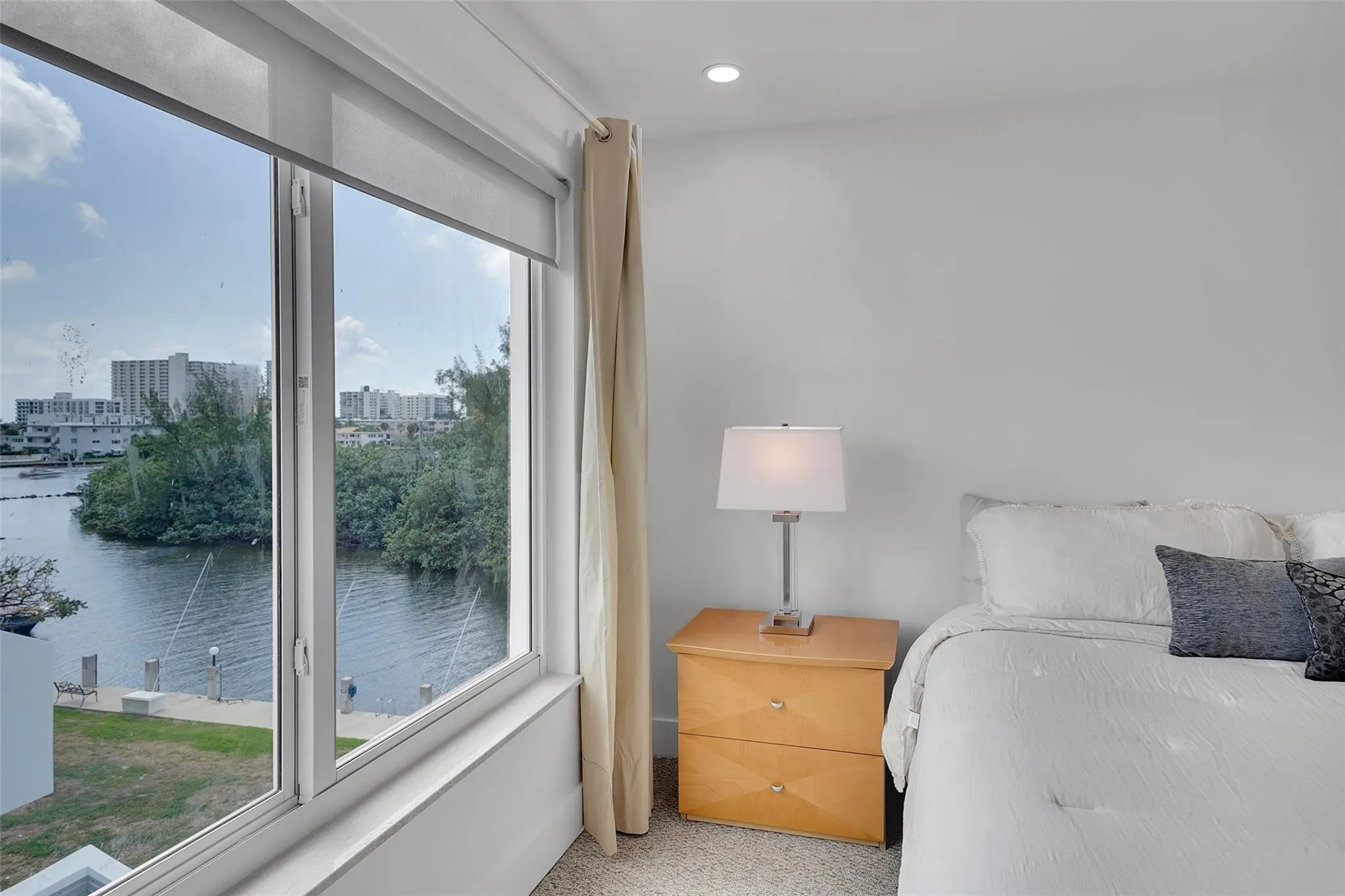 2860 NE 14th Street Cswy, #D401