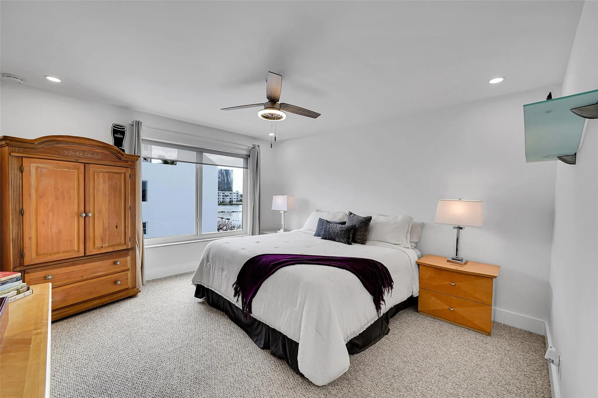 2860 NE 14th Street Cswy, #D401