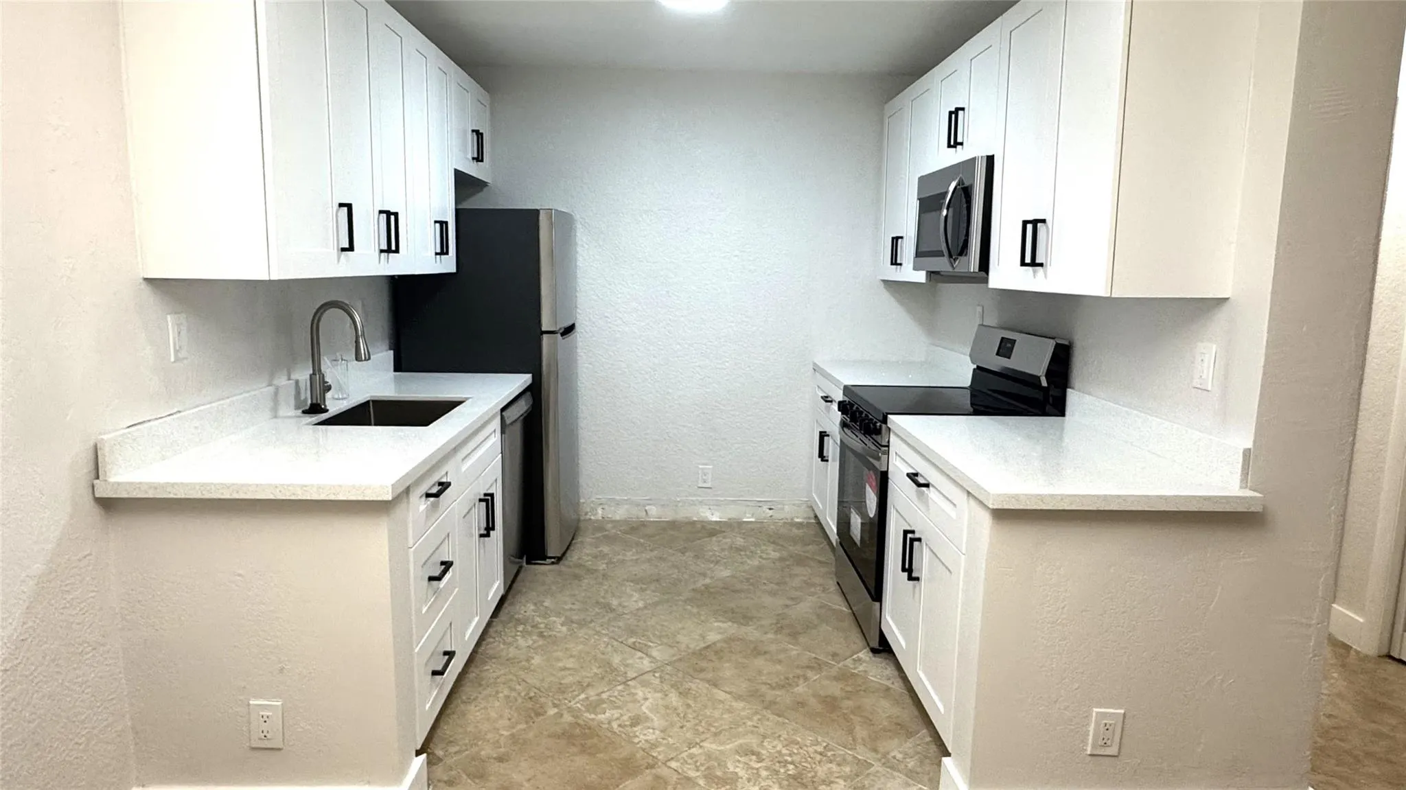 760 SE 2nd Ave, #D111