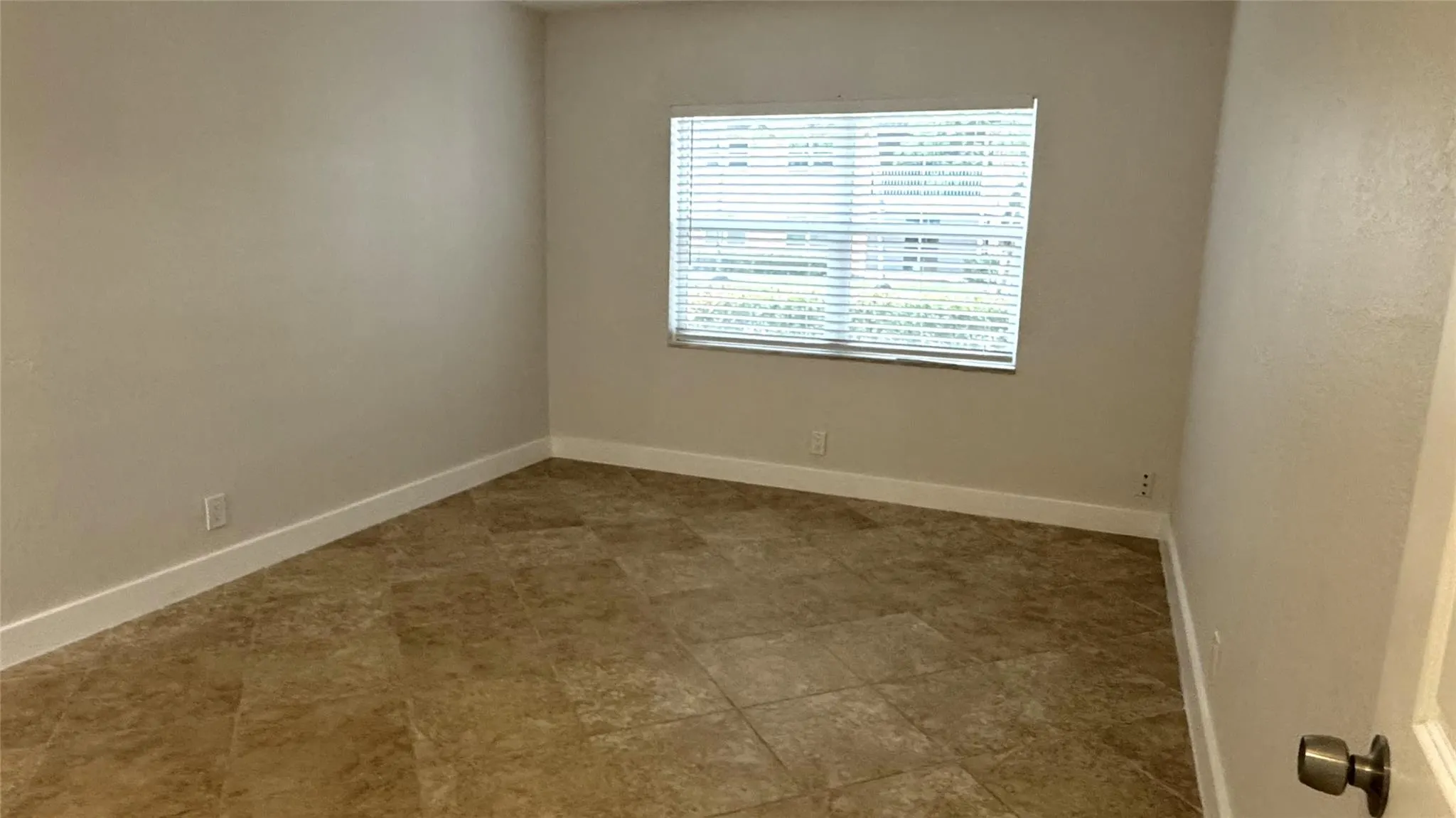 760 SE 2nd Ave, #D111