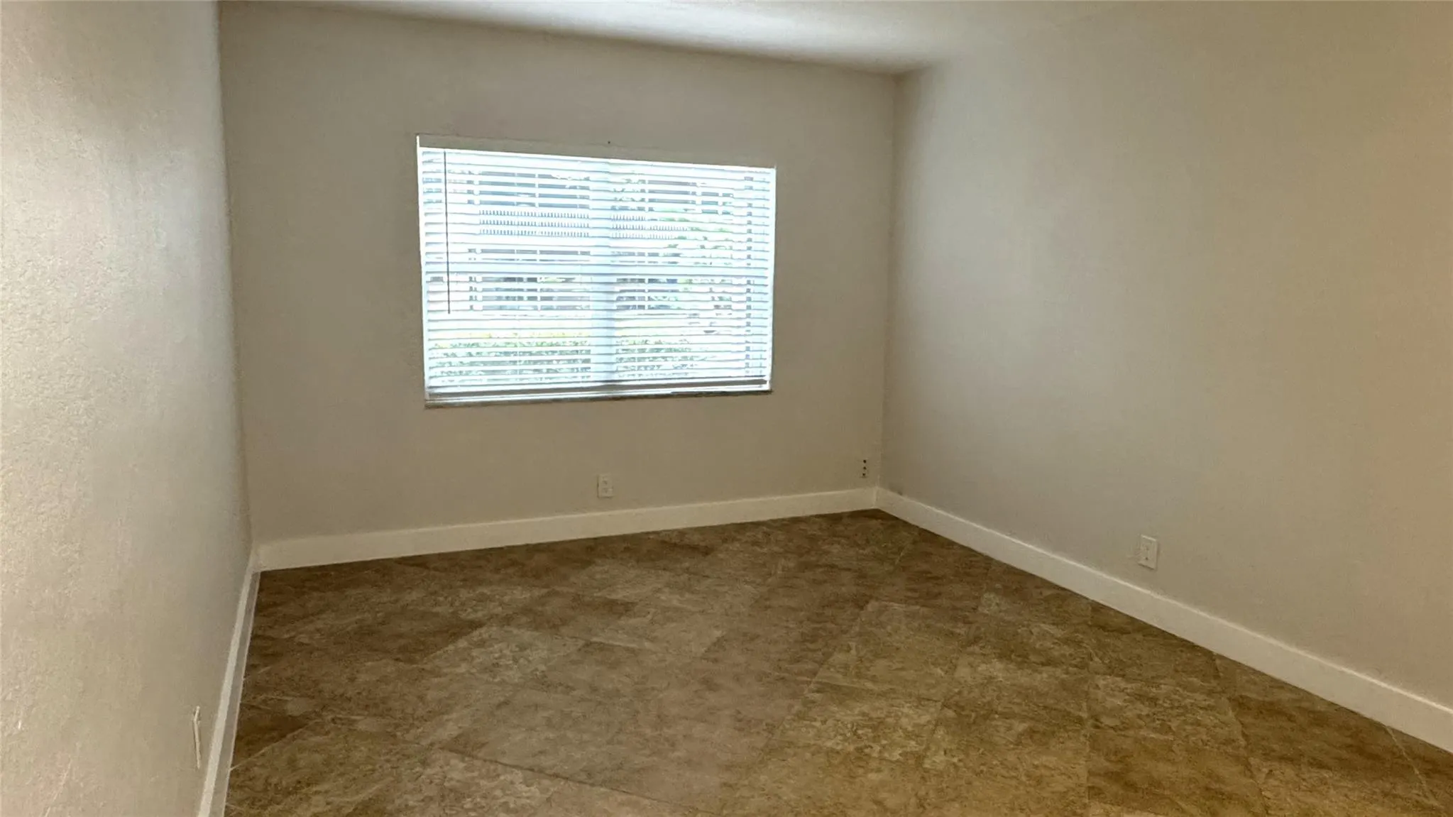 760 SE 2nd Ave, #D111