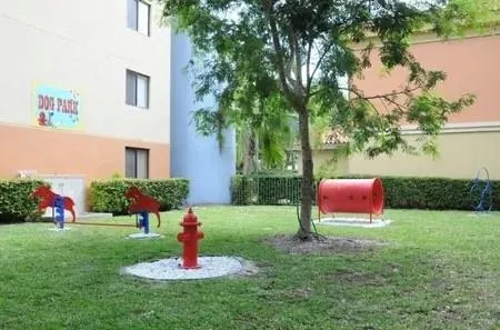 9517 Fontainebleau Blvd, #591-6076