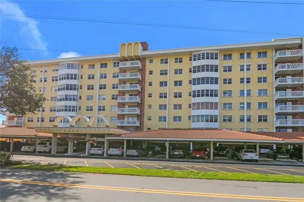 2500 NE 48th LN, #406