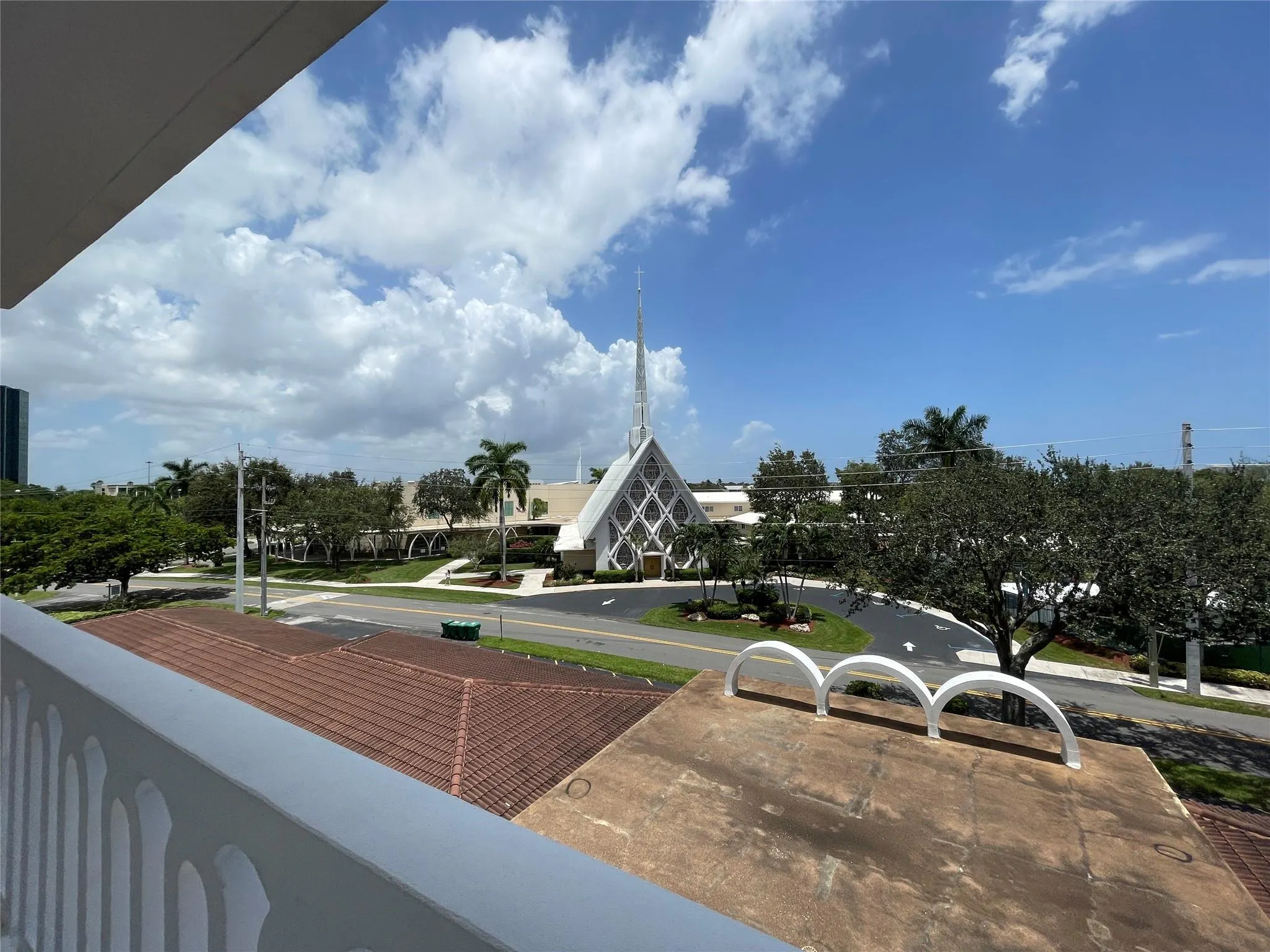 2500 NE 48th LN, #406