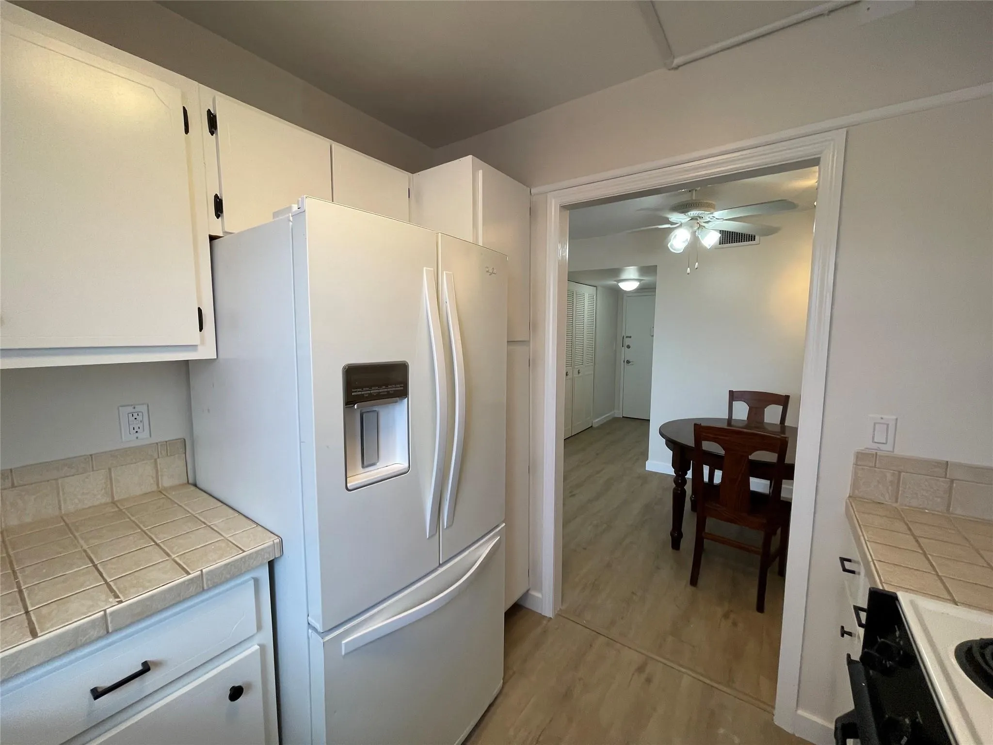 2500 NE 48th LN, #406