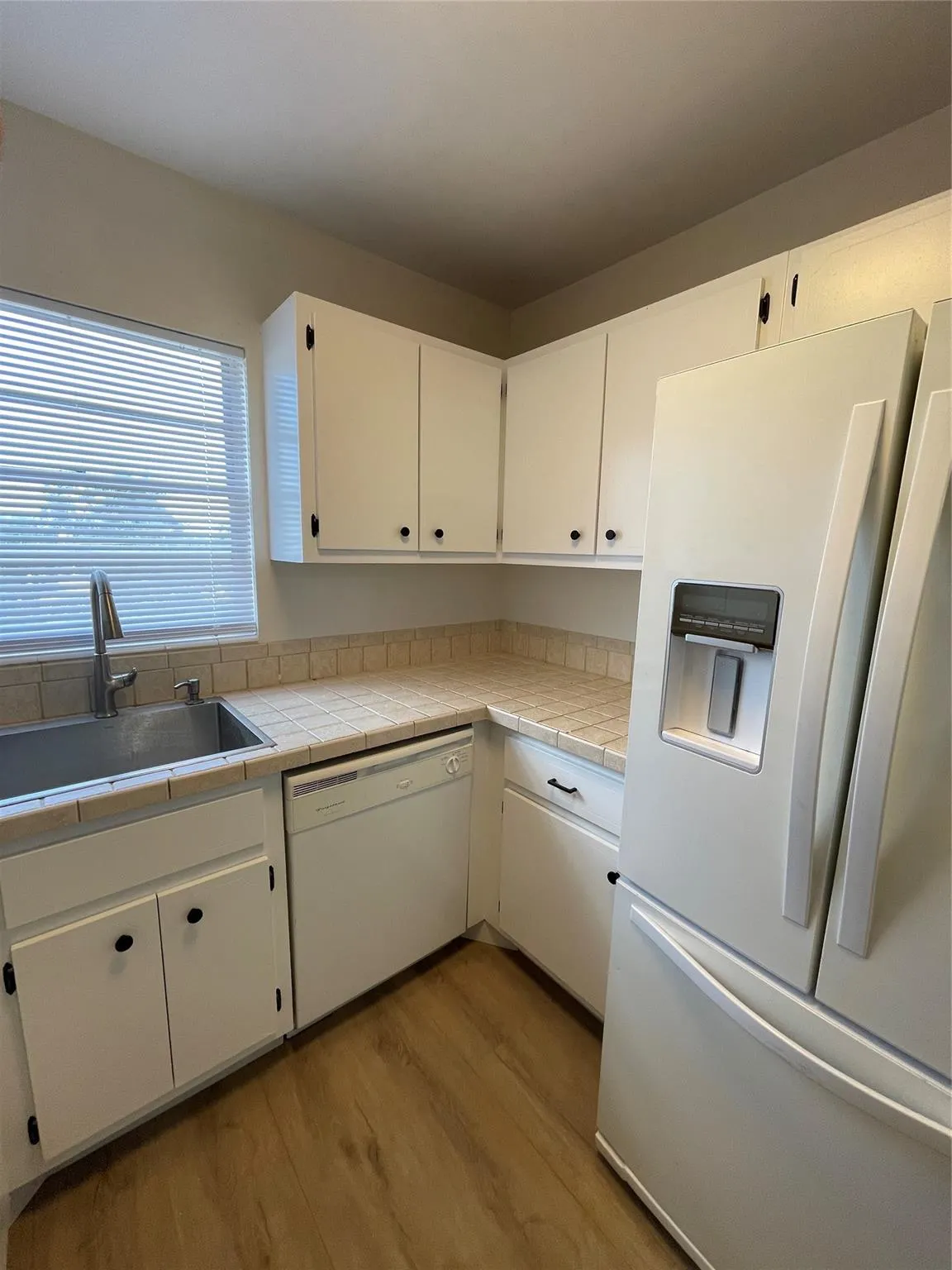 2500 NE 48th LN, #406