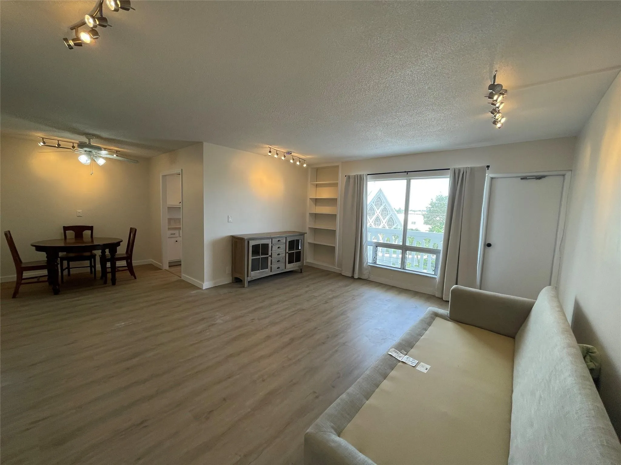 2500 NE 48th LN, #406