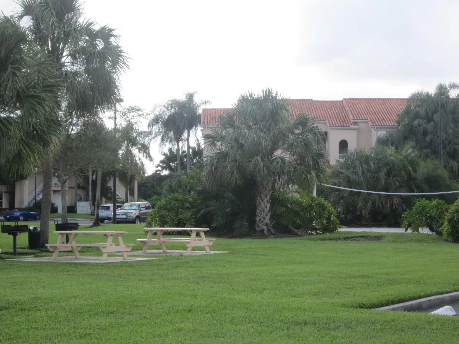 3310 Pinewalk Dr N, #1812